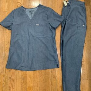 Women’s Figs Denim scrub set Small Petite